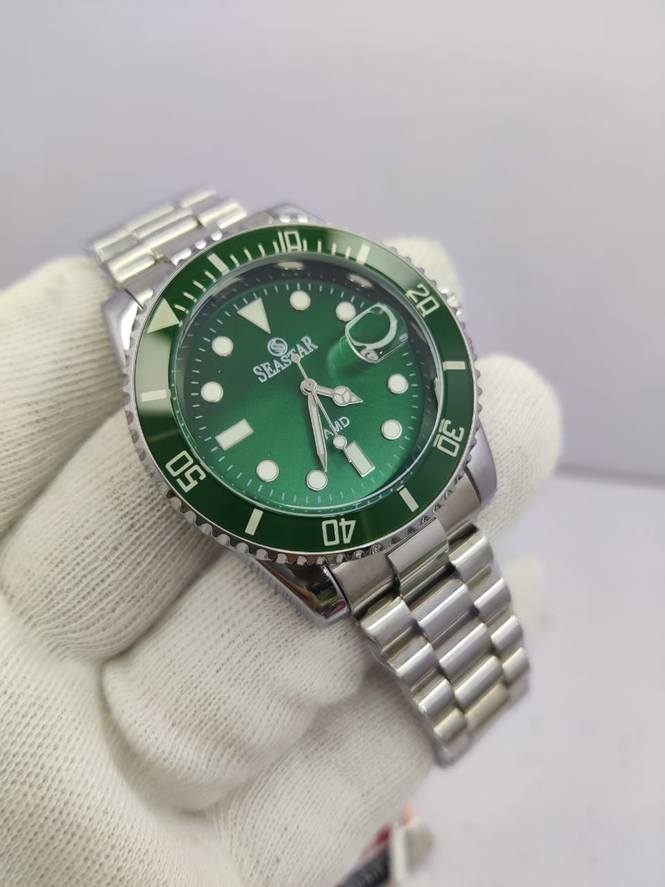 SEASCAR Green Diver Watch – Stainless Steel Automatic